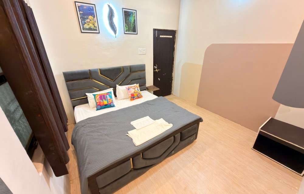 Exclusive online deals for Guest House
