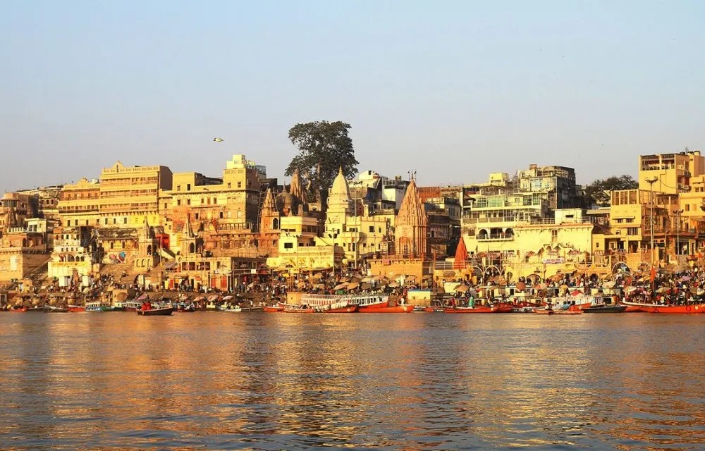 Yovibe Stays at Manikarnika Ghat