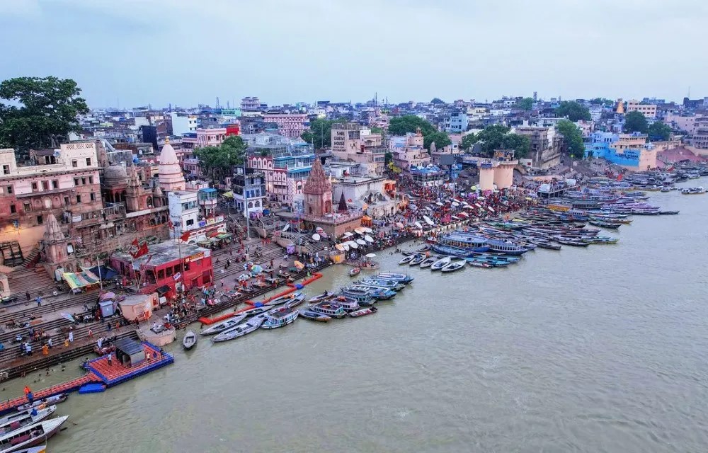 Yovibe Stays at Dashashwamedh Ghat