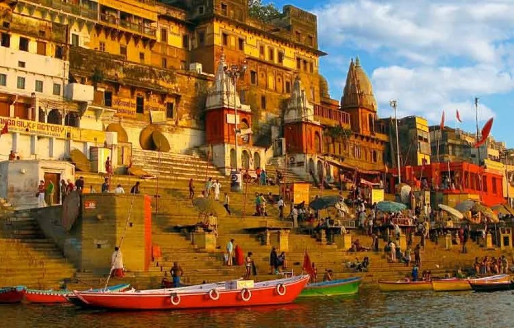 Yovibe Stays at Assi Ghat Varanasi